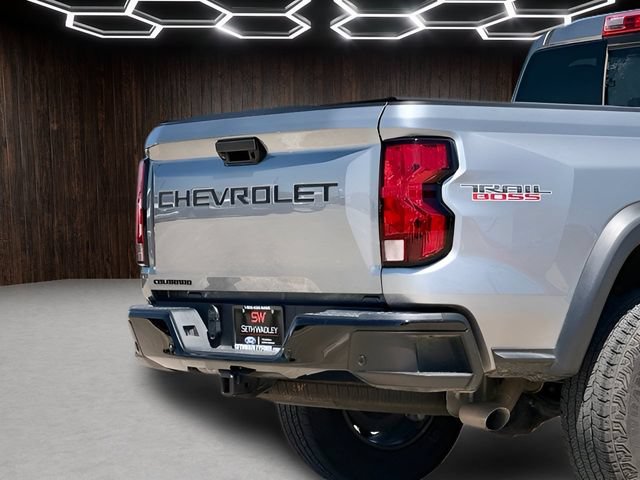 Used 2025 Chevrolet Colorado Trail Boss AWD/4WD image 14