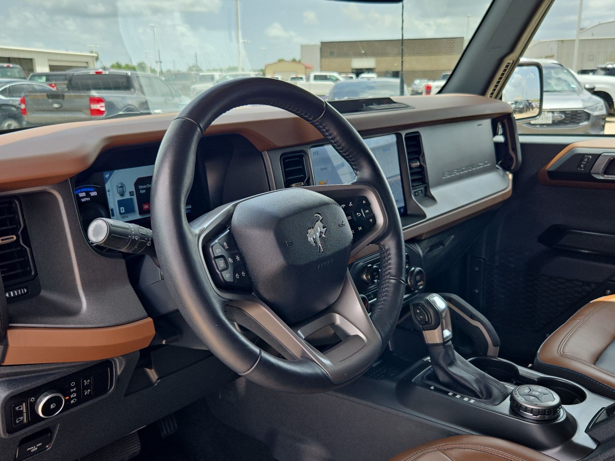 Certified 2024 Ford Bronco Outer Banks AWD/4WD image 15