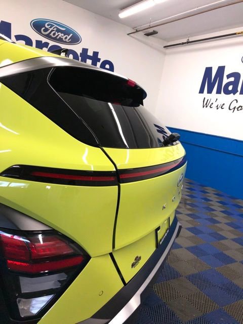 Used 2024 Hyundai Kona Limited image 10