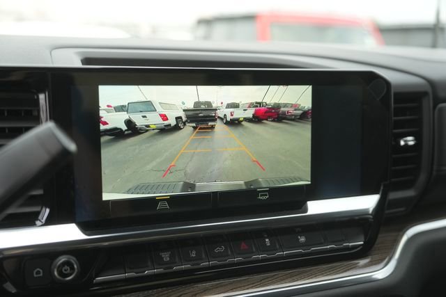 Used 2025 Chevrolet Silverado 3500 LT image 26