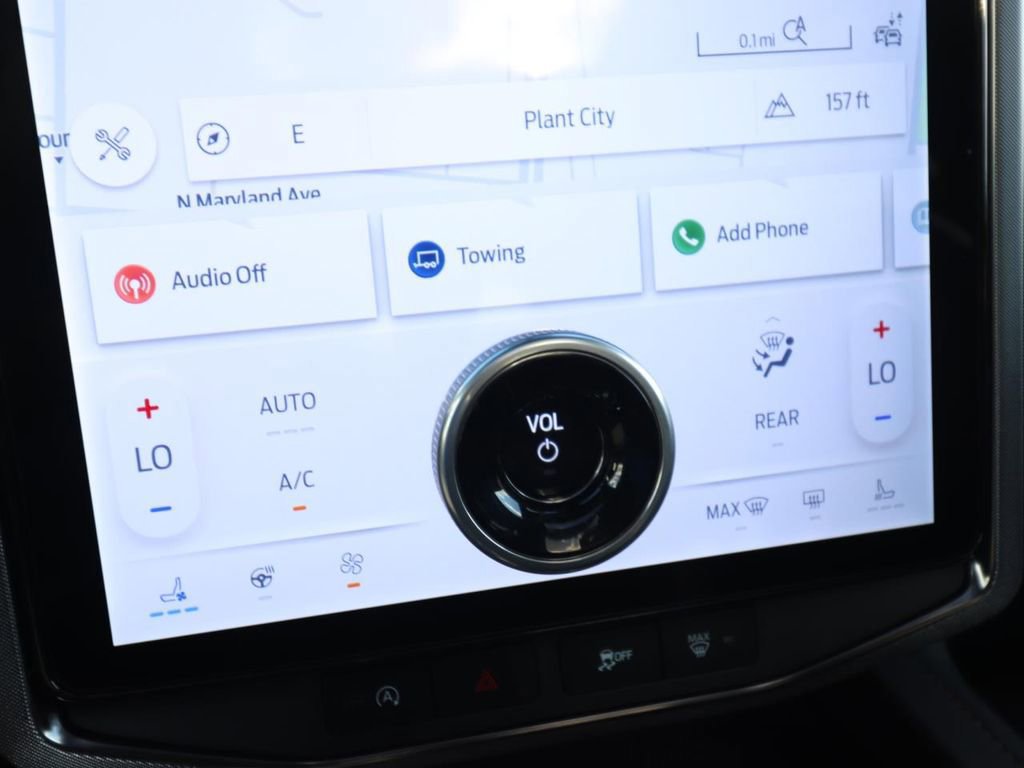 Certified 2024 Ford Expedition Platinum image 24