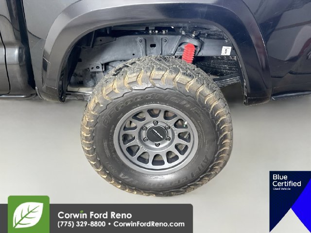 Used 2022 Toyota Tacoma SR5 w/ Technology Package AWD/4WD image 31
