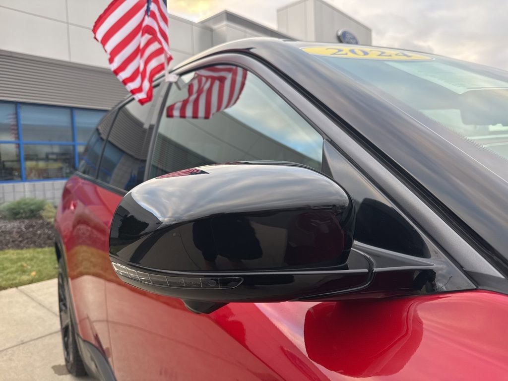 Used 2024 Jeep Wagoneer Launch Edition image 12