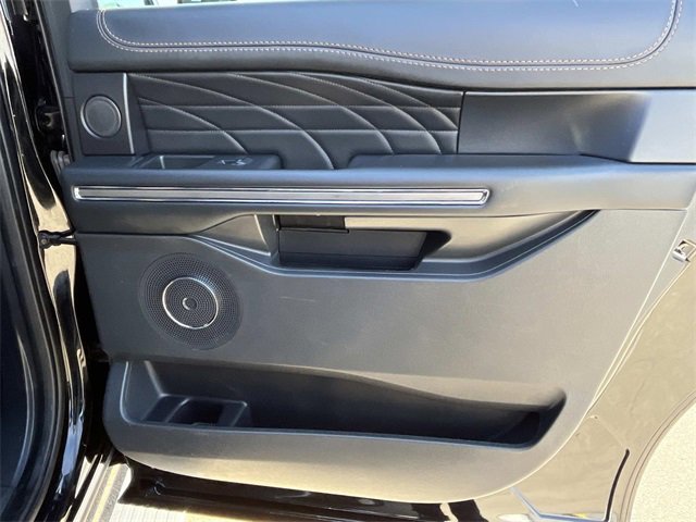 Certified 2023 Ford Expedition Max Platinum image 24