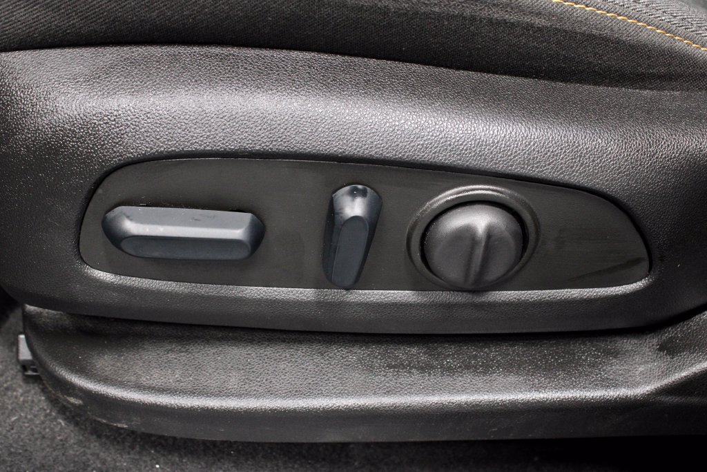 Used 2023 Chevrolet Equinox LT AWD/4WD image 23