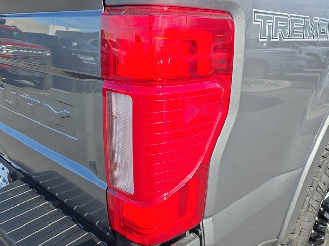 Certified 2022 Ford F350 Lariat w/ Tremor Off-Road Package image 29