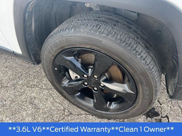Used 2024 Jeep Grand Cherokee L Altitude AWD/4WD image 31