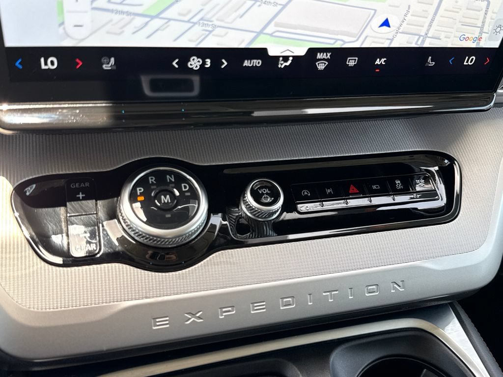 Certified 2025 Ford Expedition Active RWD image 24