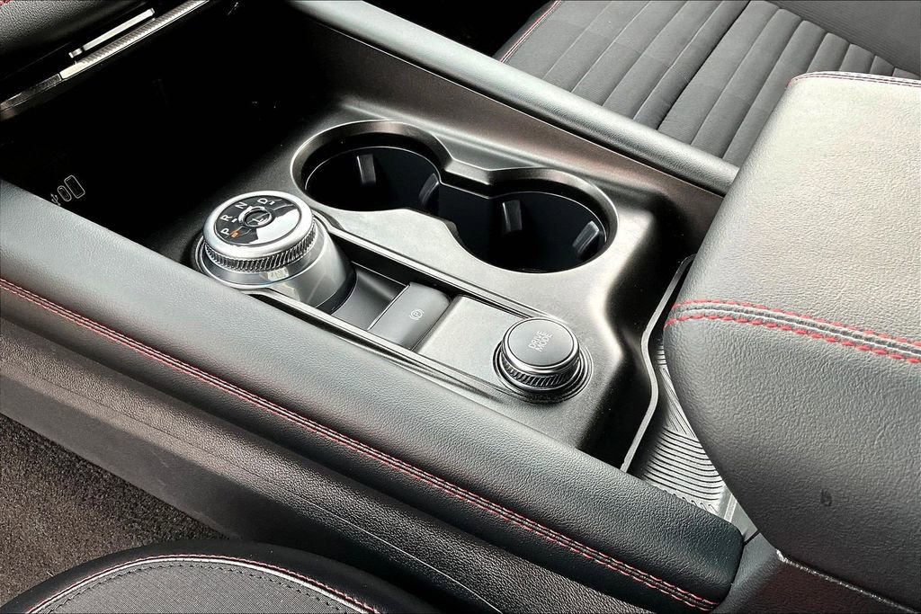 Certified 2025 Ford Explorer ST-Line image 17