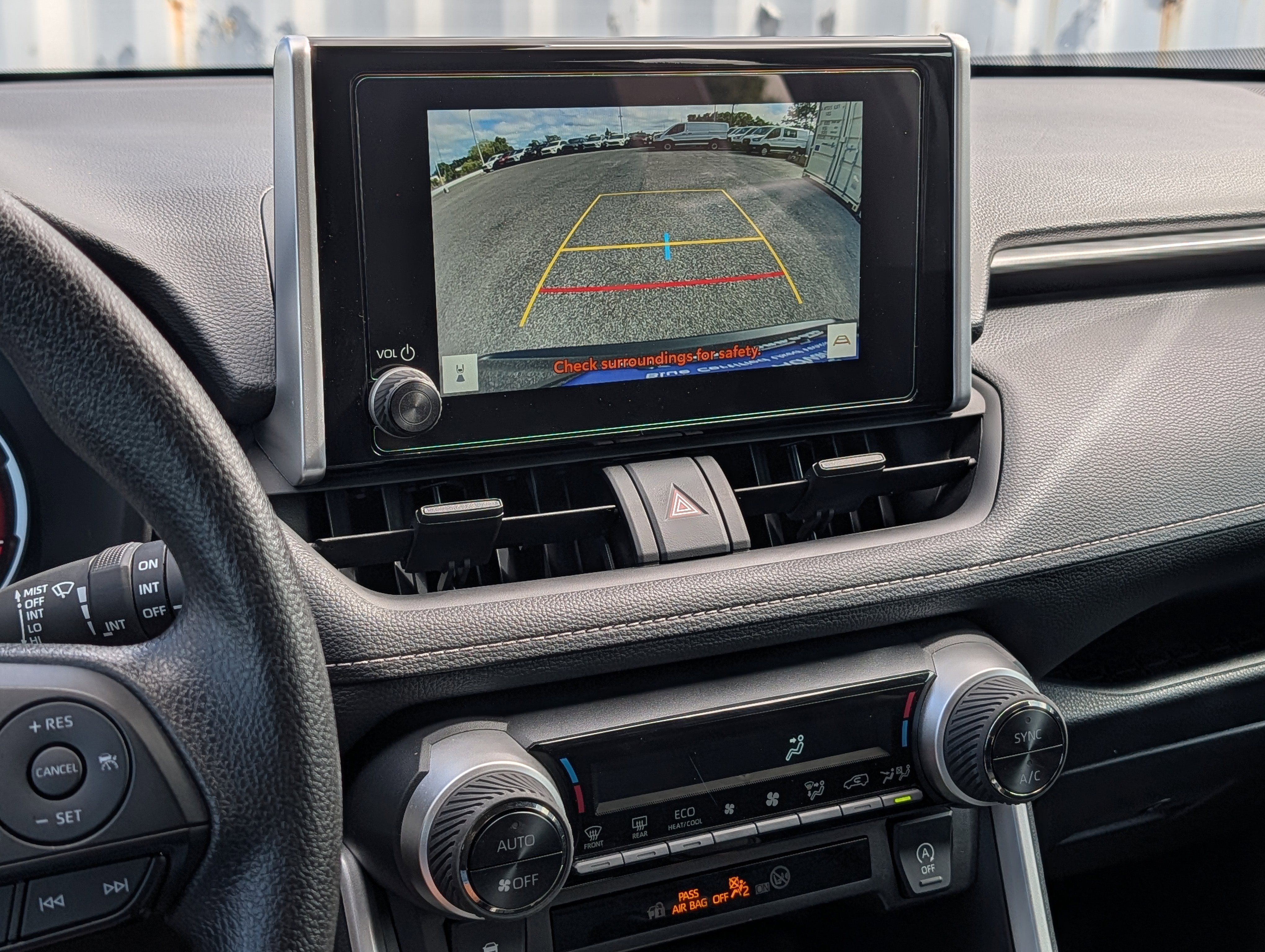 Used 2025 Toyota RAV4 XLE image 28