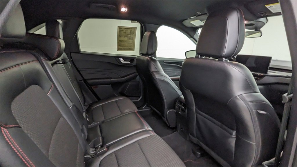 Certified 2023 Ford Escape ST-Line w/ Tech Pack #1 image 36