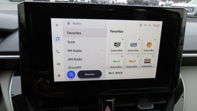 Used 2023 Toyota Corolla LE w/ LE Convenience Package image 13