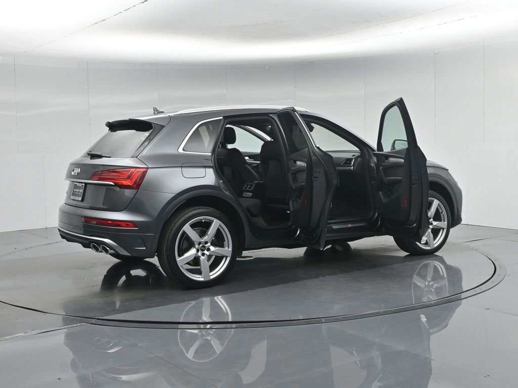 Used 2021 Audi SQ5 Premium w/ Convenience Package image 35