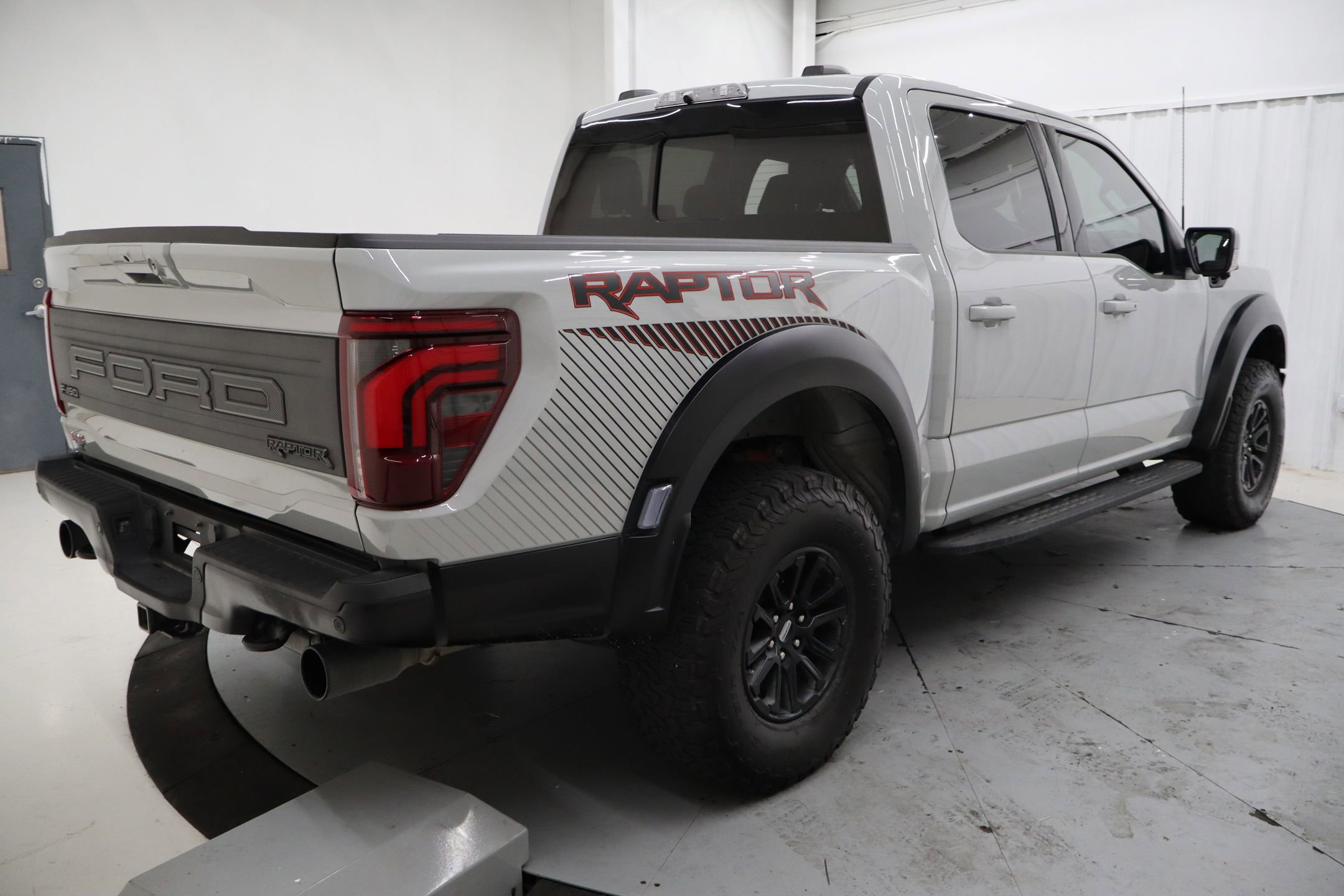 Certified 2024 Ford F150 Raptor image 6