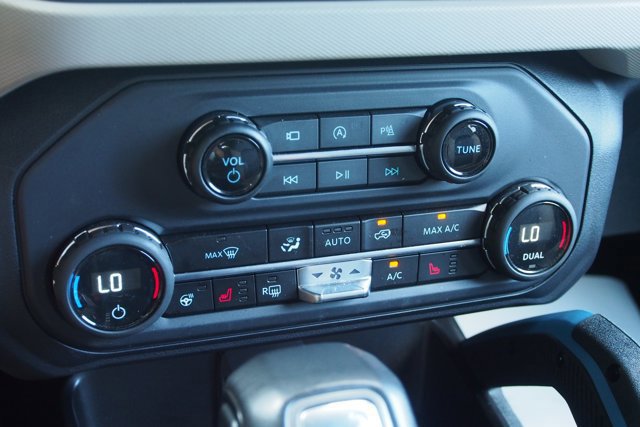 Certified 2023 Ford Bronco Wildtrak image 26