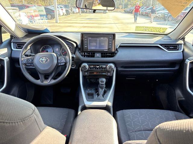 Used 2021 Toyota RAV4 XLE image 11