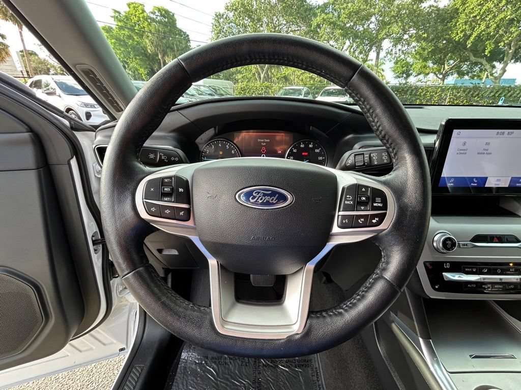 Certified 2021 Ford Explorer XLT w/ Equipment Group 202A RWD image 15