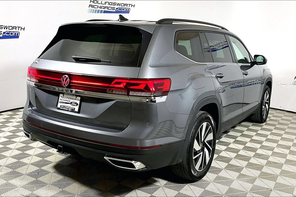 Used 2025 Volkswagen Atlas SE FWD image 9