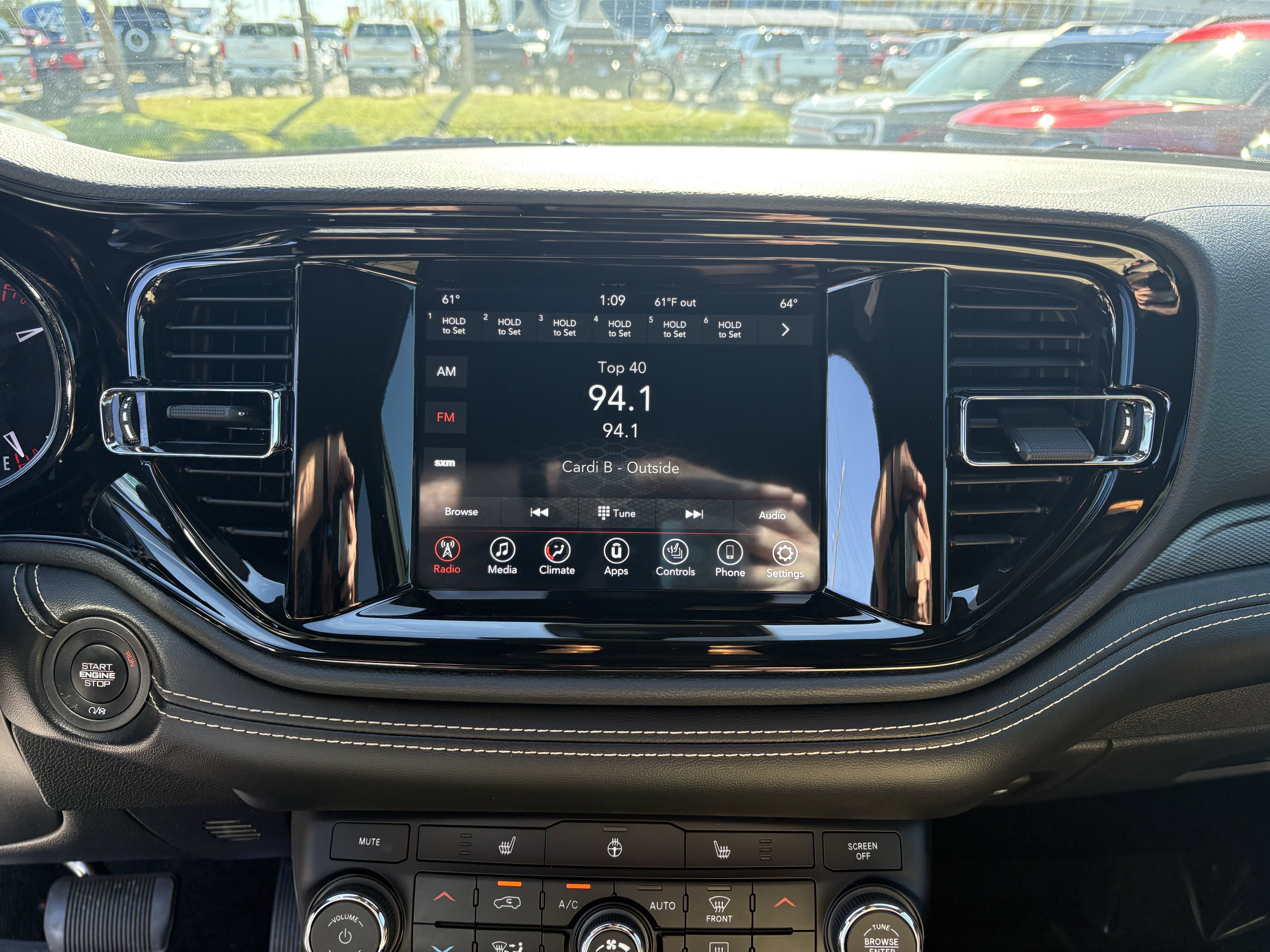 Used 2022 Dodge Durango GT image 28