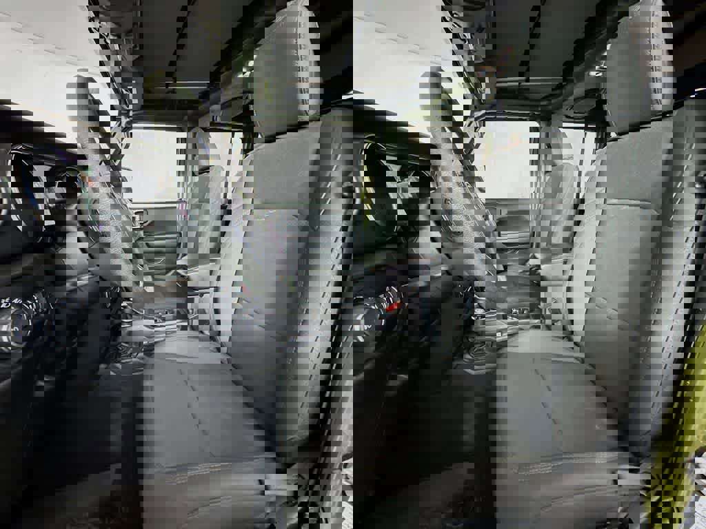 Used 2021 Jeep Wrangler Unlimited Sport image 15