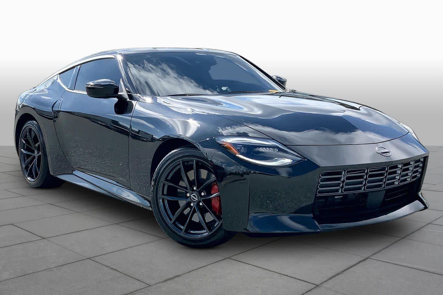 Used 2025 Nissan Z Performance w/ Floor Mat Package RWD image 3