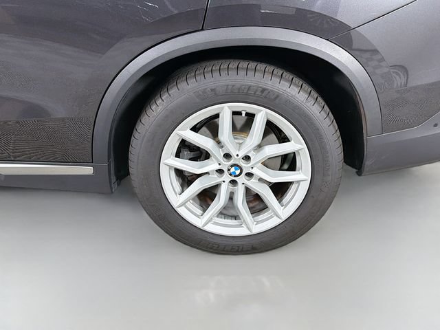 Used 2023 BMW X5 xDrive40i w/ Premium Package AWD/4WD image 37