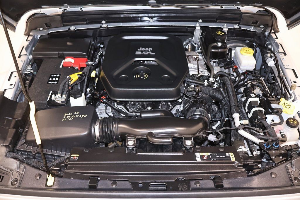 Used 2022 Jeep Wrangler Unlimited Sahara image 41