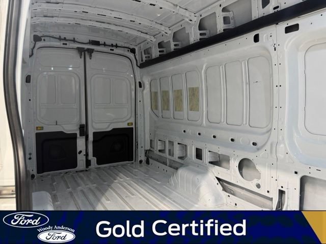 Certified 2025 Ford Transit 250 148 High Roof Extended RWD image 21