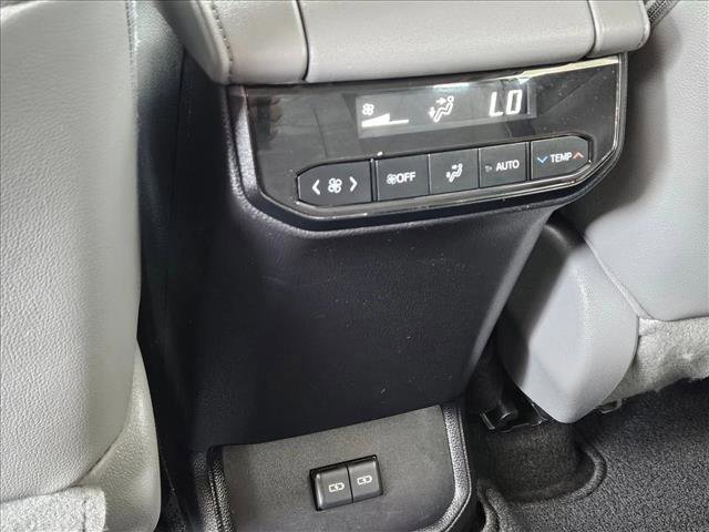 Used 2023 Toyota Highlander XLE image 21