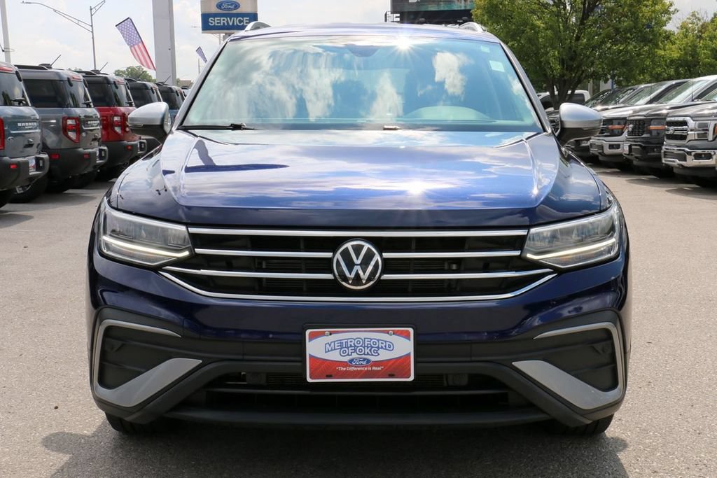 Used 2024 Volkswagen Tiguan SE AWD/4WD image 3