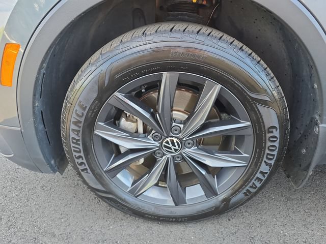 Used 2022 Volkswagen Tiguan SE FWD image 10