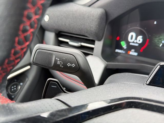 Certified 2025 Ford Explorer ST image 45