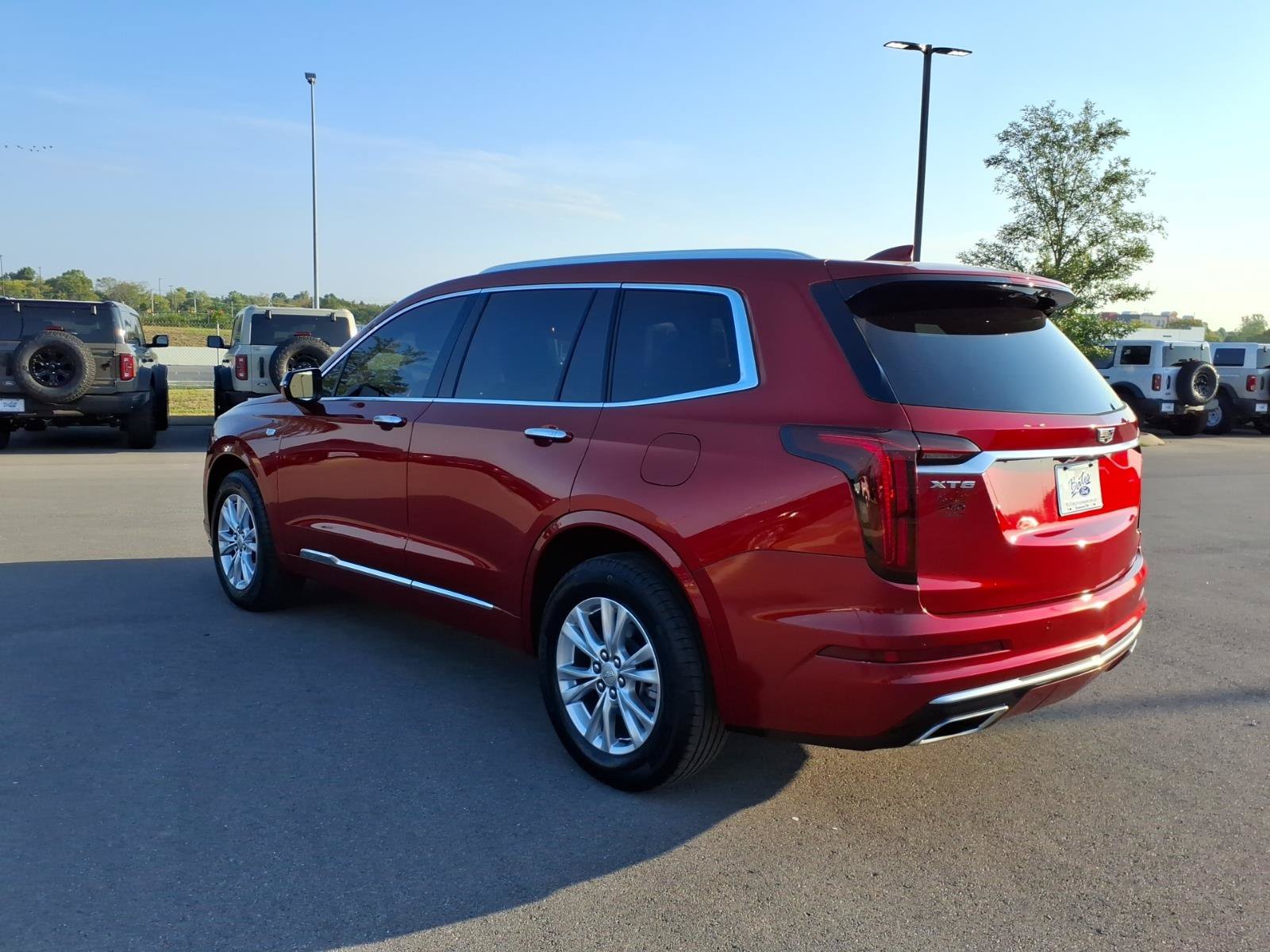 Used 2024 Cadillac XT6 Luxury FWD image 5