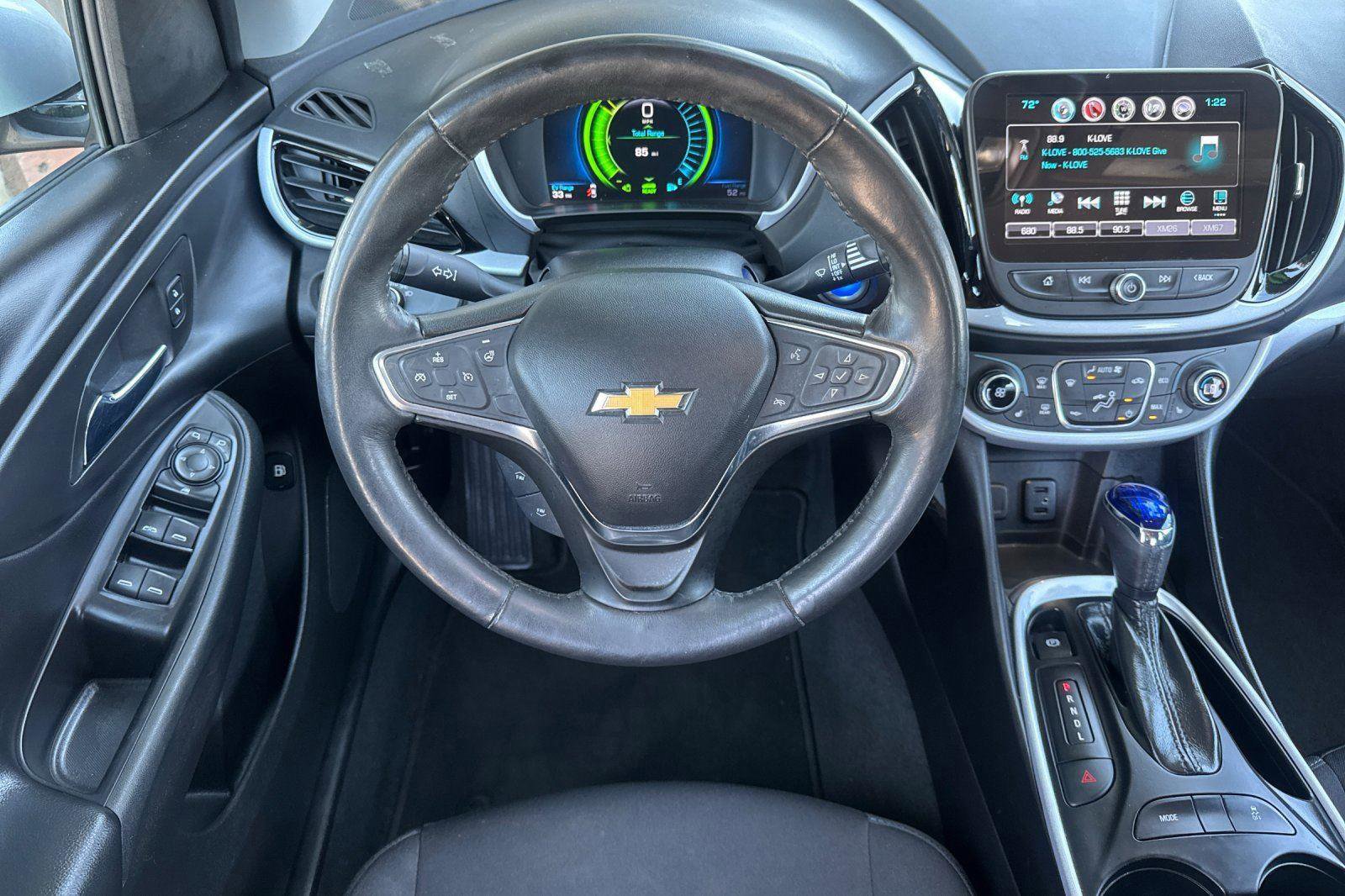 Used 2017 Chevrolet Volt LT w/ Comfort Package image 12