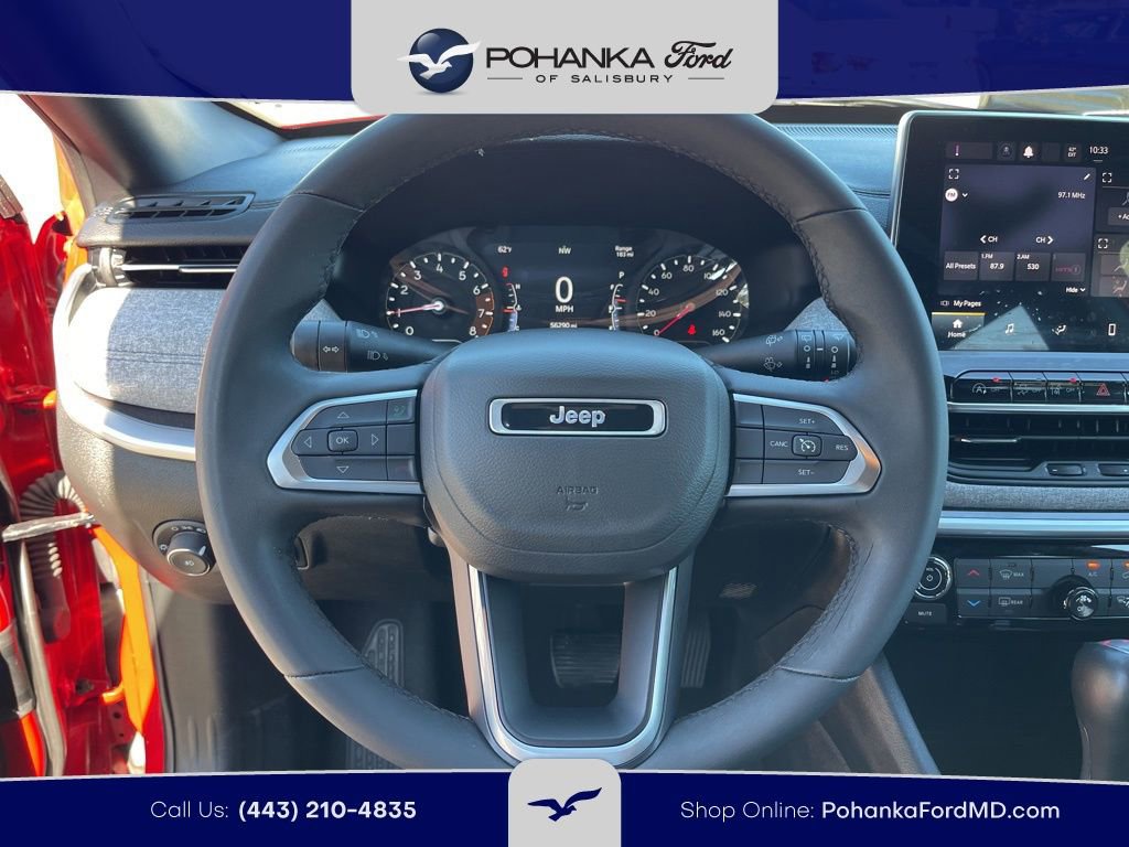 Used 2024 Jeep Compass Latitude AWD/4WD image 16