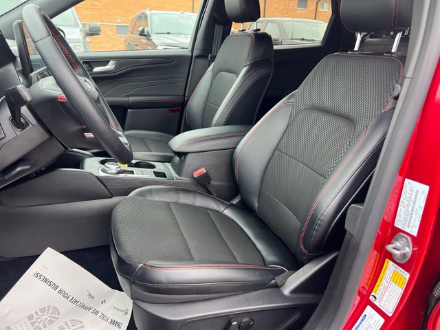 Certified 2024 Ford Escape ST-Line w/ Tech Pack #1 AWD/4WD image 18