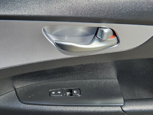 Used 2024 Kia Forte LXS FWD image 12