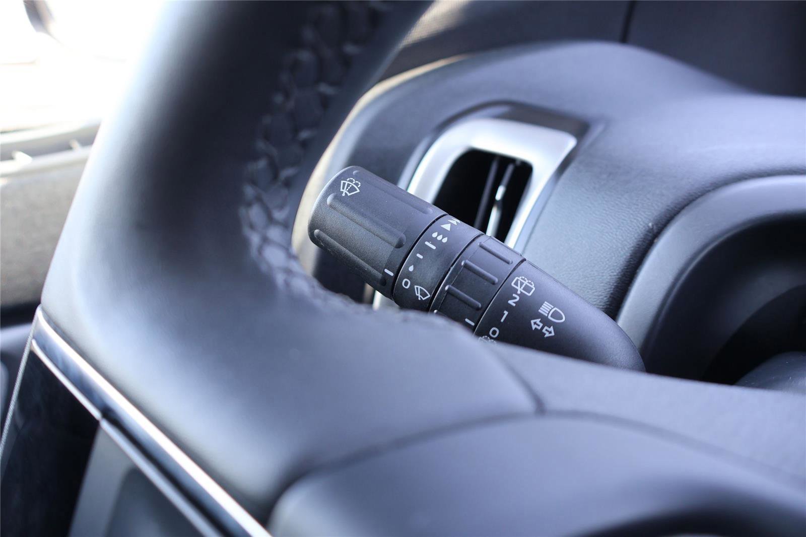 Certified 2025 Ford Expedition Active image 20