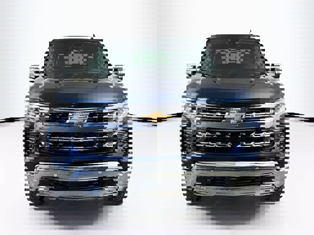 Used 2023 Chevrolet Silverado 1500 LTZ w/ LTZ Premium Package image 8