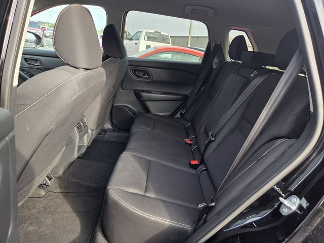 Used 2024 Nissan Rogue S FWD image 7