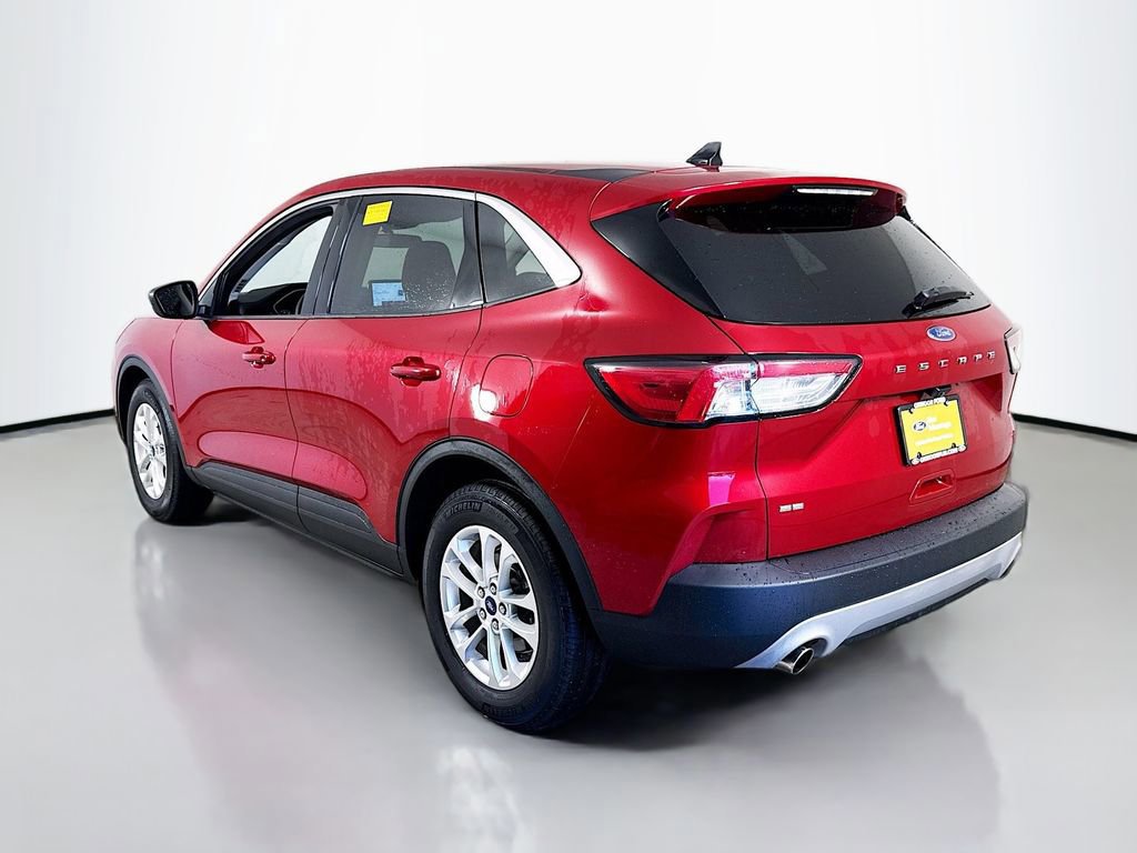Certified 2022 Ford Escape SE w/ Convenience Package image 3