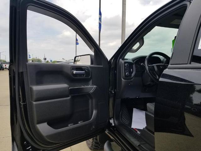 Used 2021 Chevrolet Silverado 1500 Custom Trail Boss w/ Midnight Edition AWD/4WD image 10