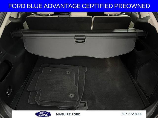 Certified 2019 Ford Edge Titanium w/ Equipment Group 301A image 18