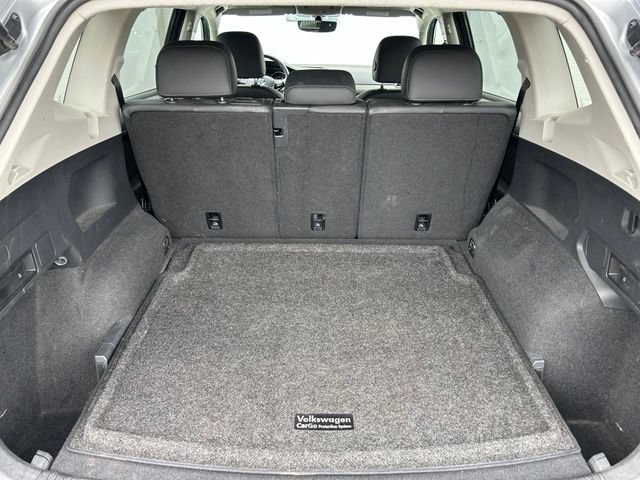 Used 2020 Volkswagen Tiguan SE AWD/4WD image 11