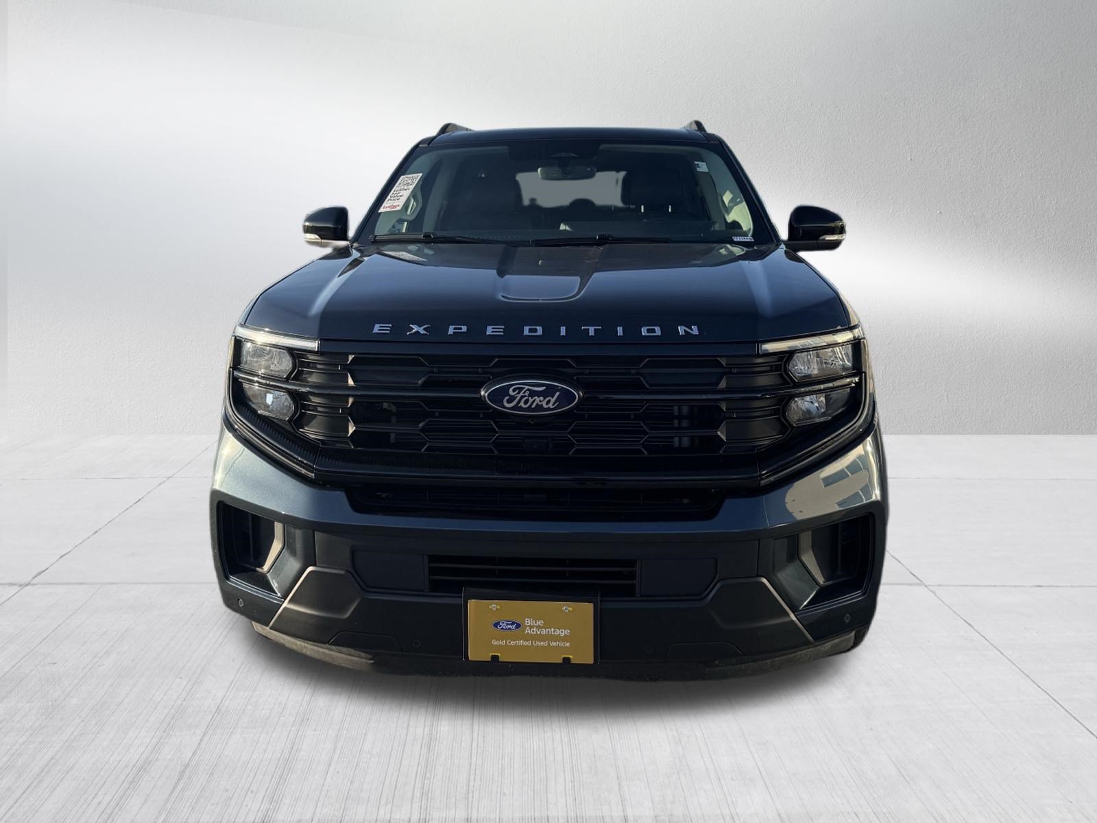 Certified 2025 Ford Expedition Active AWD/4WD image 2