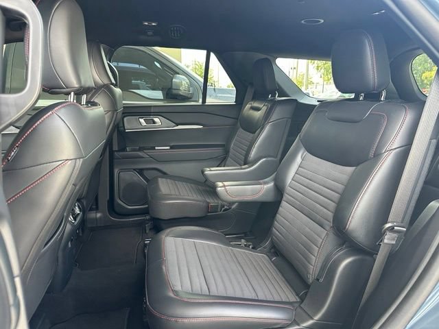 Certified 2026 Ford Explorer ST-Line w/ ST-Line Street Pack RWD image 15