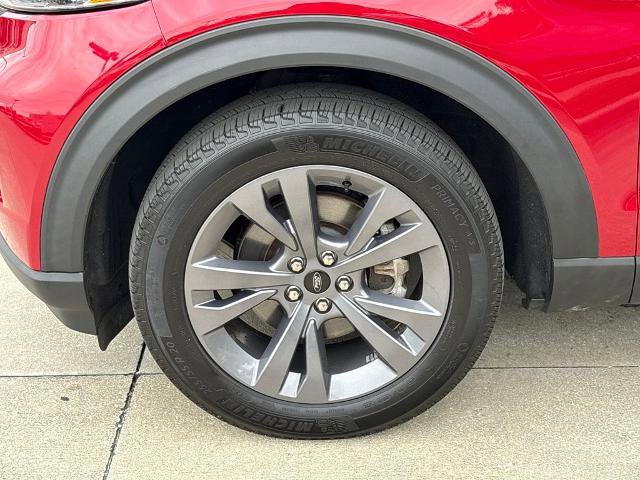 Certified 2022 Ford Explorer XLT w/ Equipment Group 202A image 12