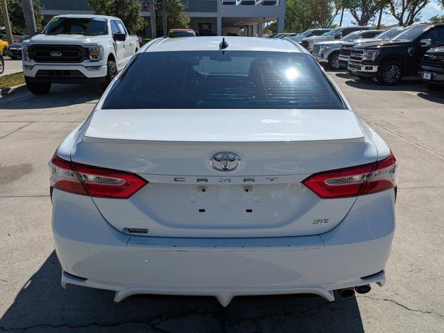 Used 2020 Toyota Camry SE image 3