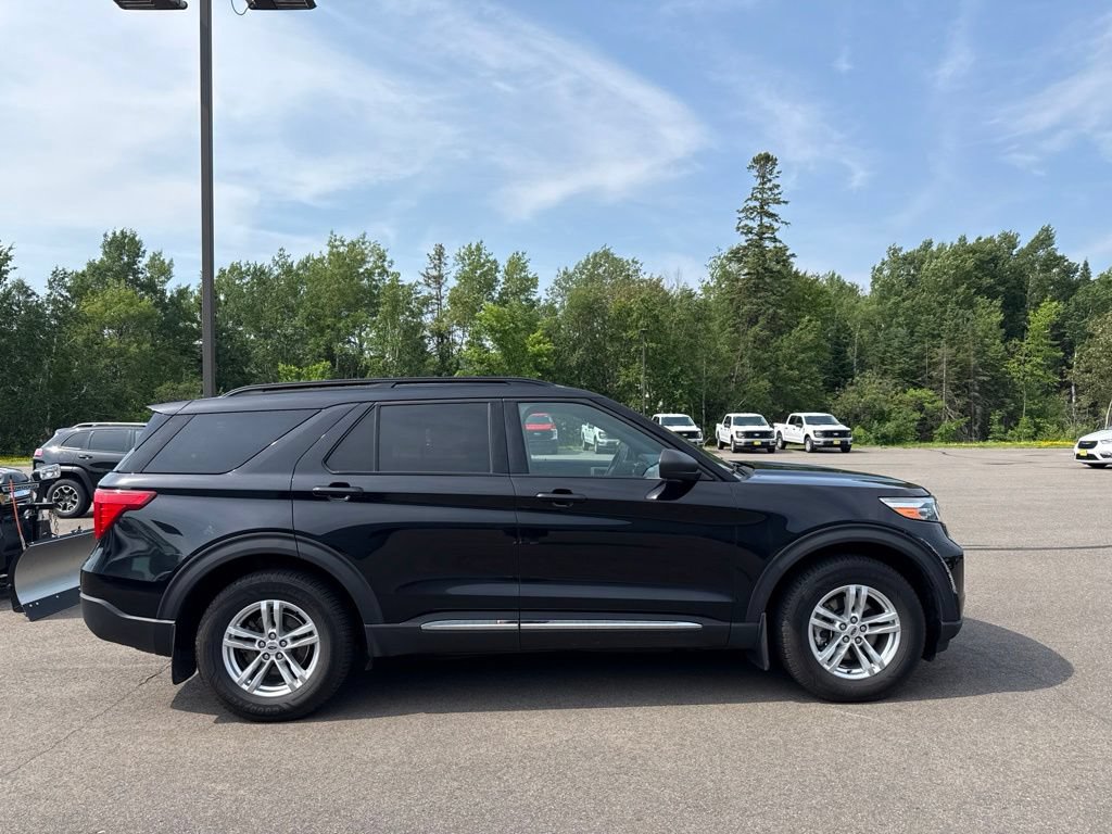 Certified 2020 Ford Explorer XLT w/ Equipment Group 202A AWD/4WD image 7