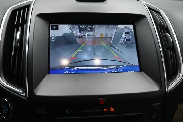 Certified 2019 Ford Edge Titanium w/ Equipment Group 301A AWD/4WD image 17